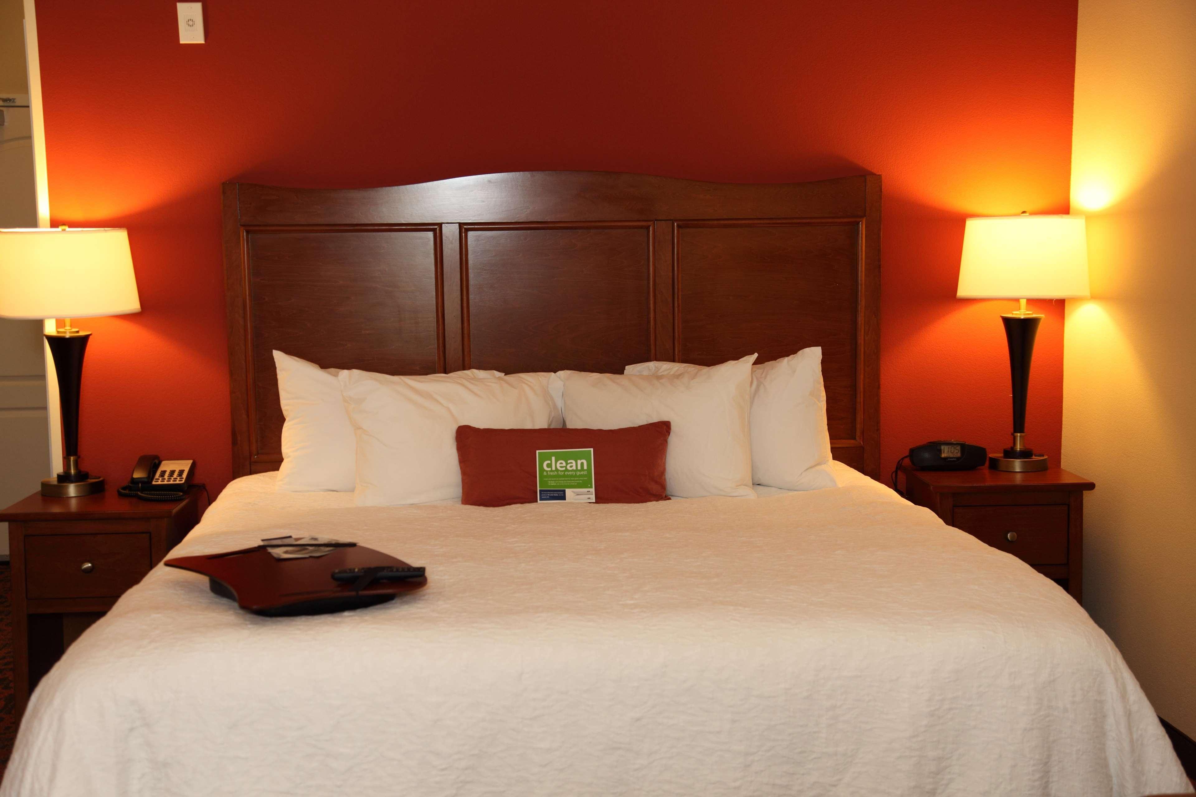 Hampton Inn & Suites Bastrop Quarto foto