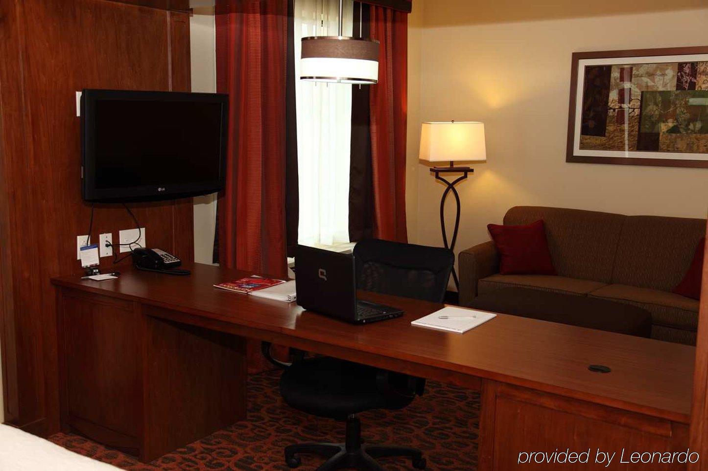 Hampton Inn & Suites Bastrop Quarto foto