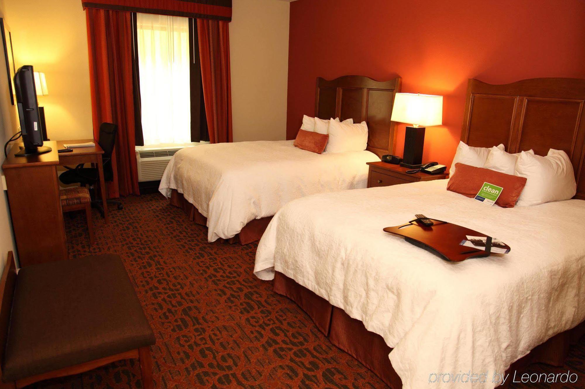 Hampton Inn & Suites Bastrop Quarto foto